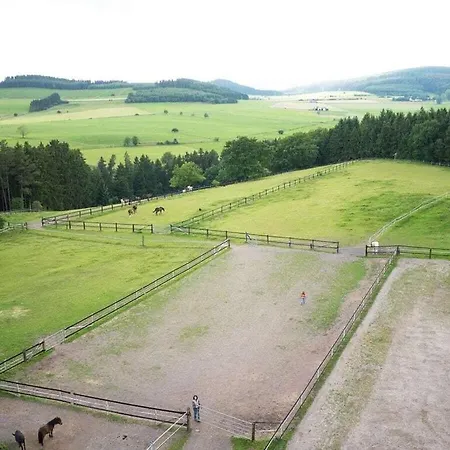 - Tannenhof Riding And * Hillershausen